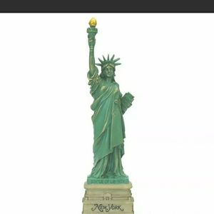 Statue of liberty statue